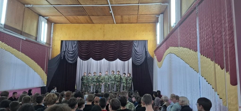 🌟В ДОЛ «Берёзка» стартовала летняя смена! Торжественная линейка, флаг России и море творчества!

В 