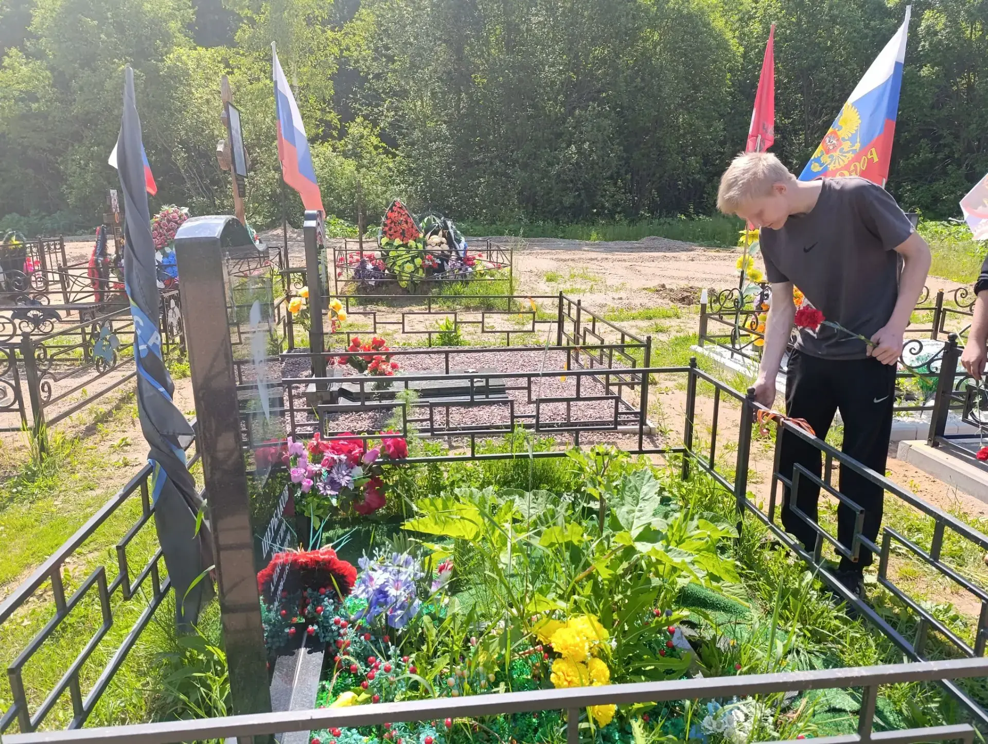 Стало традицией по всем знаменательным датам чтить память героев СВО. 11 июня, в рамках празднования