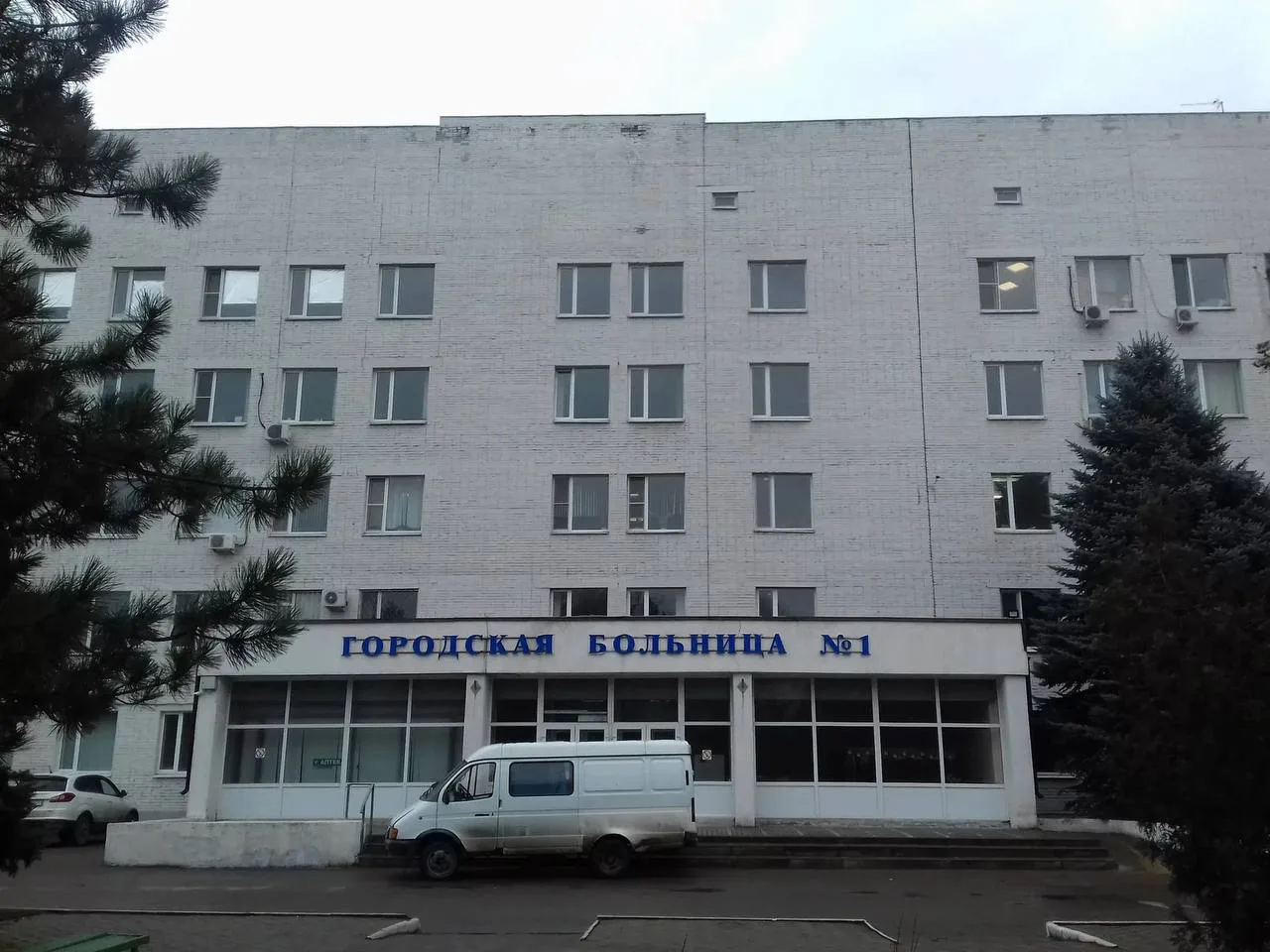 🚨 11-летняя девочка заразилась ВИЧ после лечения в больнице Азова

Ребёнок попал туда с отравлением
