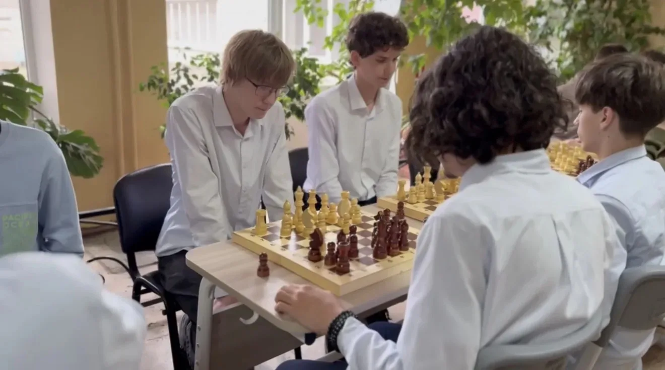 🗓23 апреля в лицее состоялся турнир по шахматам!♟  В интеллектуальном состязании приняли участие уче