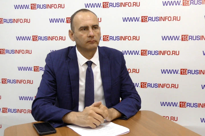 Александр Ехлаков: Школьники Хакасии провели самые продолжительные каникулы активно и с...