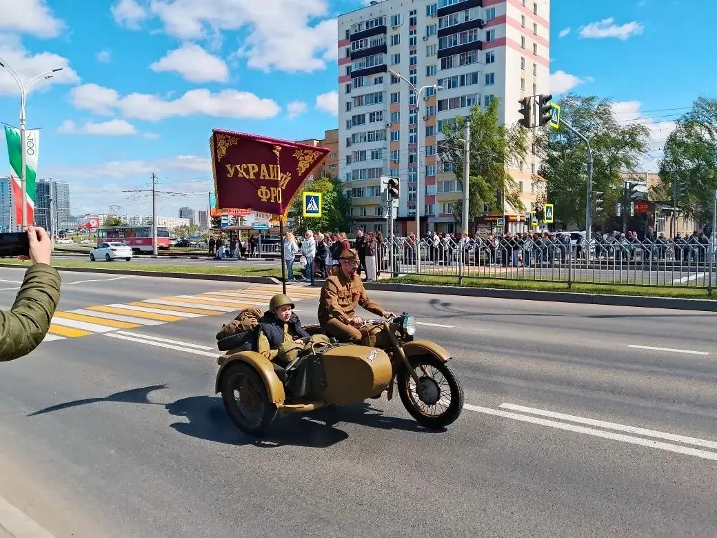Сегодня — особенный день! Учащиеся МБОУ "Многопрофильная школа 39" с гордостью приняли участие в пра