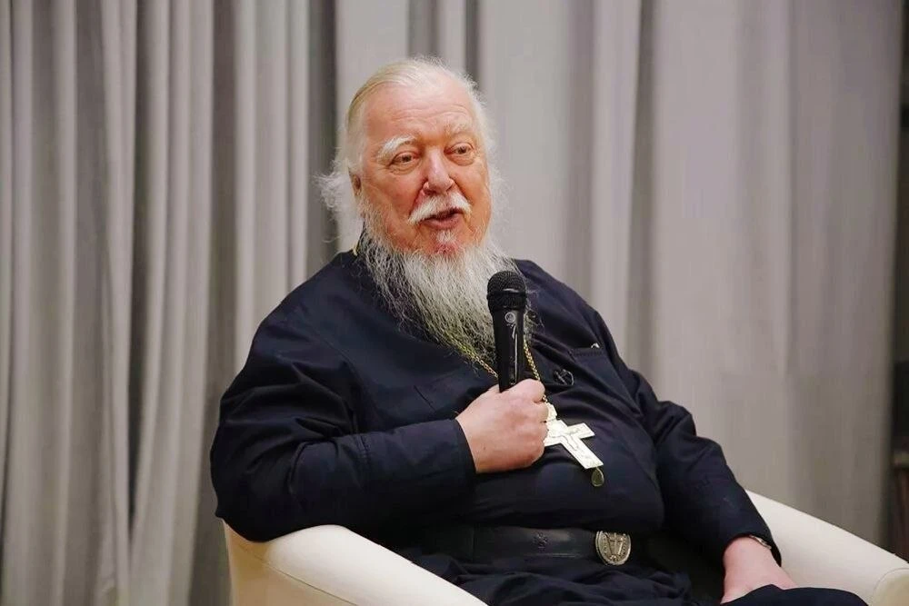 Счастье – не в здоровье, не в богатстве, не в славе, не во власти. Это всё – барахло.

Хотя для мног