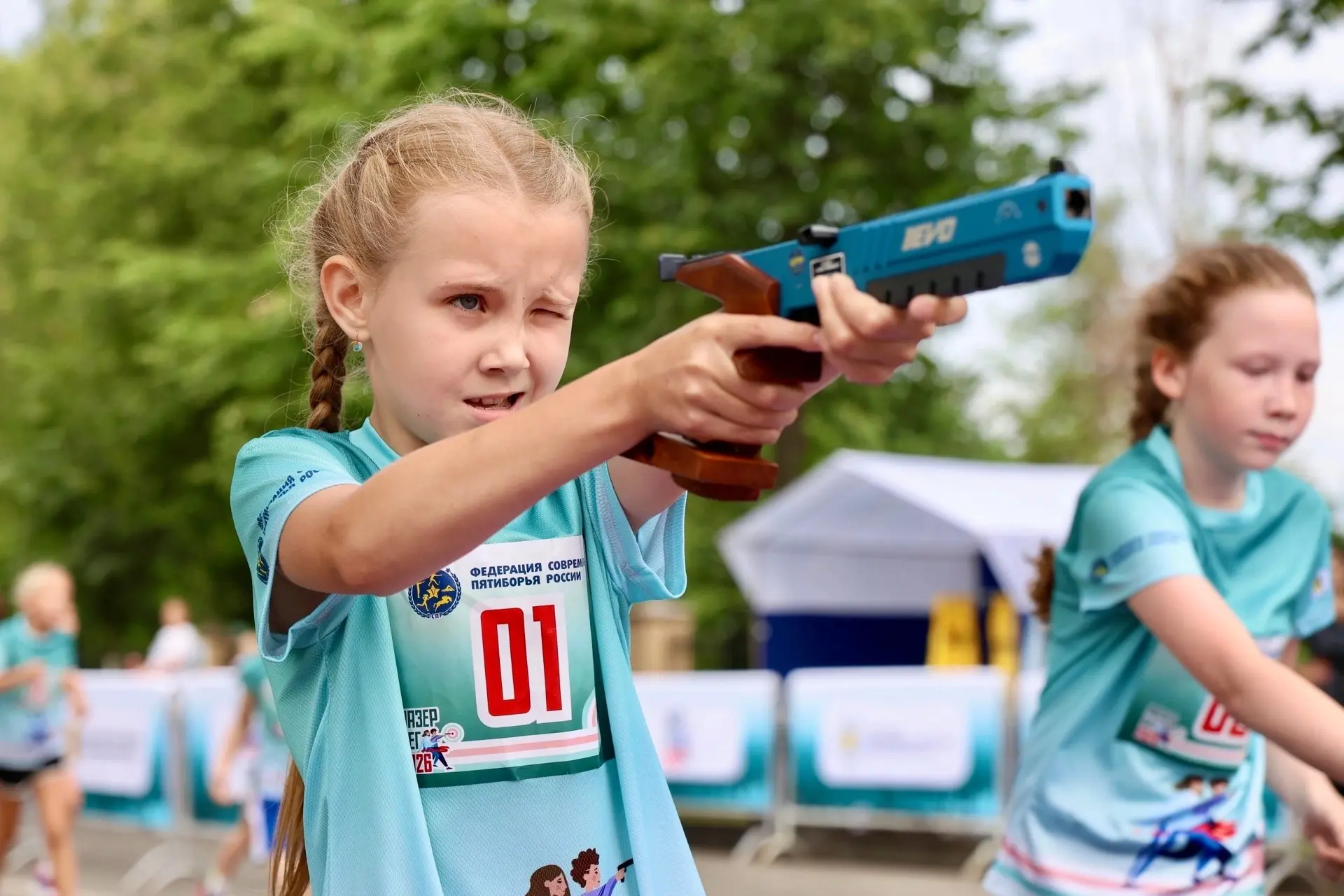 🏃‍♂️🎯 8 августа на площади Александра Невского пройдет ЛазерБег.