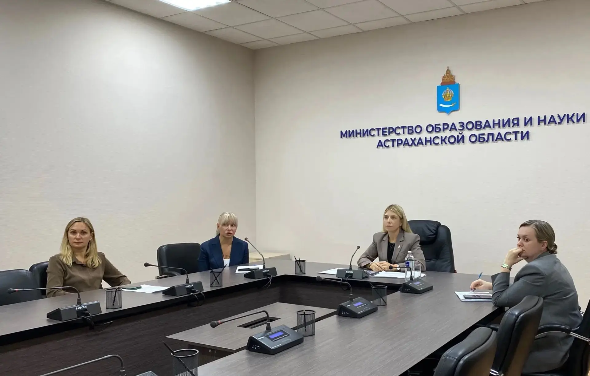 О возможностях платформы «Сферум» в национальном мессенджере МАКС говорили на совещании...