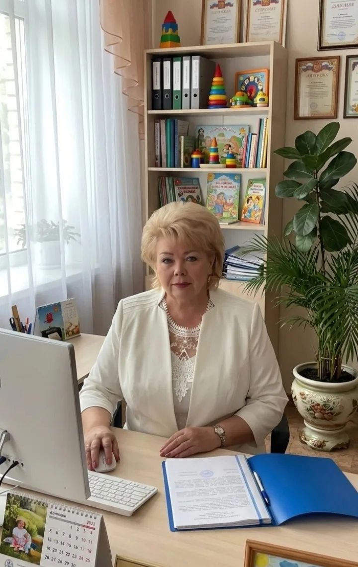 Сегодня мы поздравляем с Днём рождения нашу замечательную заведующую Татьяну Александро...