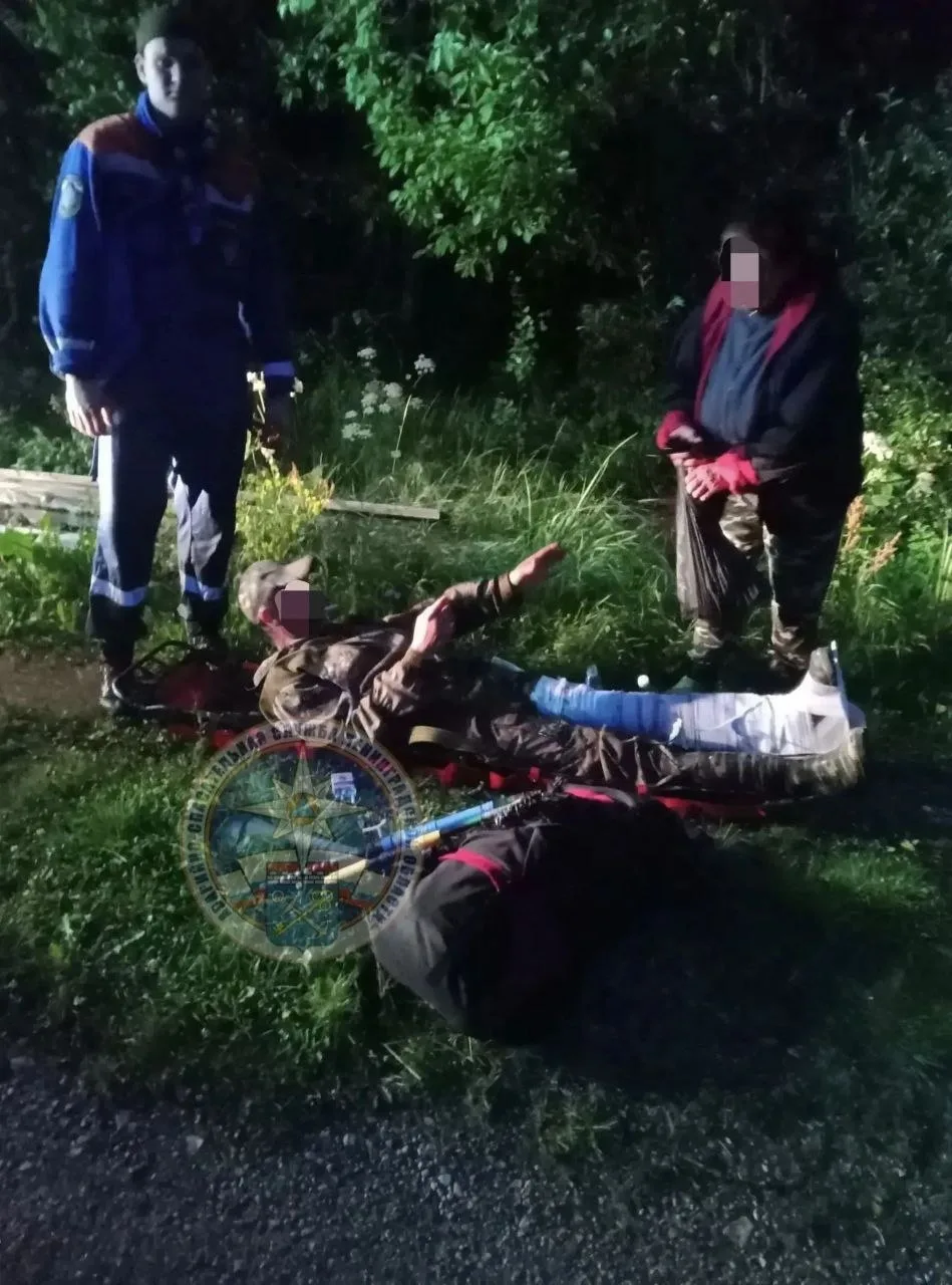 В Гатчинском округе спасатели помогли пострадавшему выбраться из леса

Поздно вечером 28 июля помощь