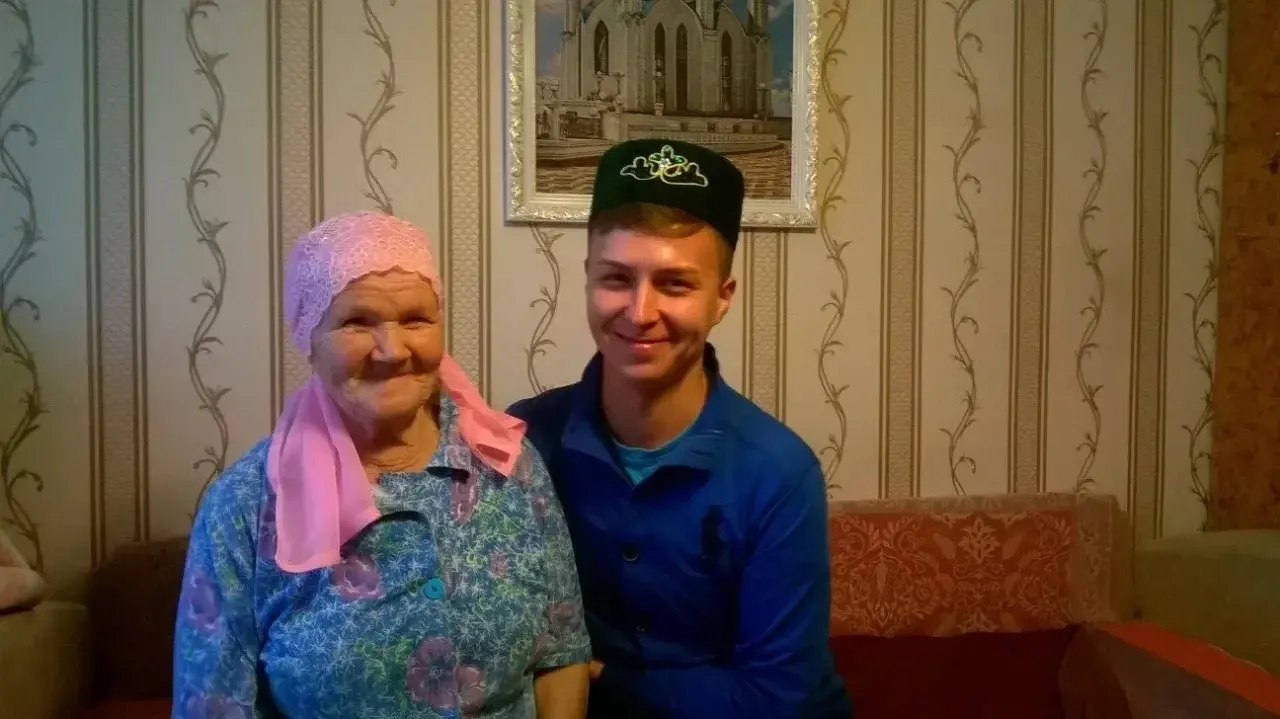 Сегодня хочется рассказать про мою бабушку. Она была глухонемой, но её юмор, энергия и ...