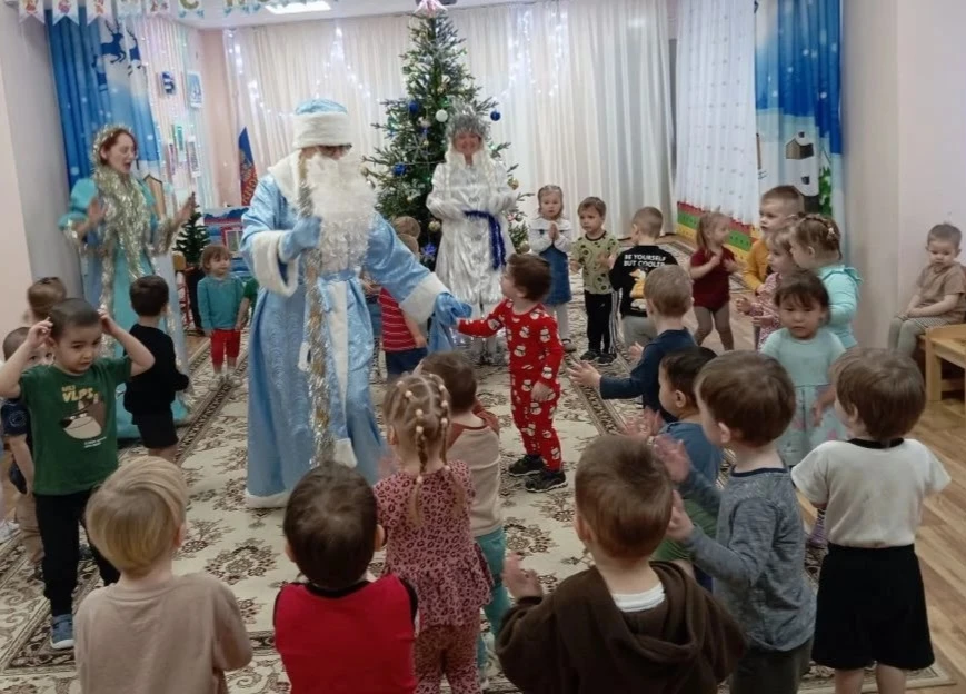 🎄❄️"До свидания, Ëлочка! "
