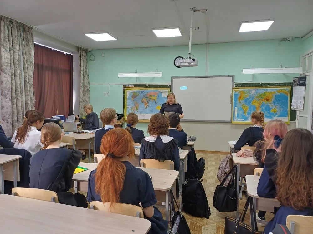 👮‍♂ Профилактика — путь к безопасности! 👮‍♀  Сегодня, 4 февраля 2026 года, сотрудники Отдела по дела