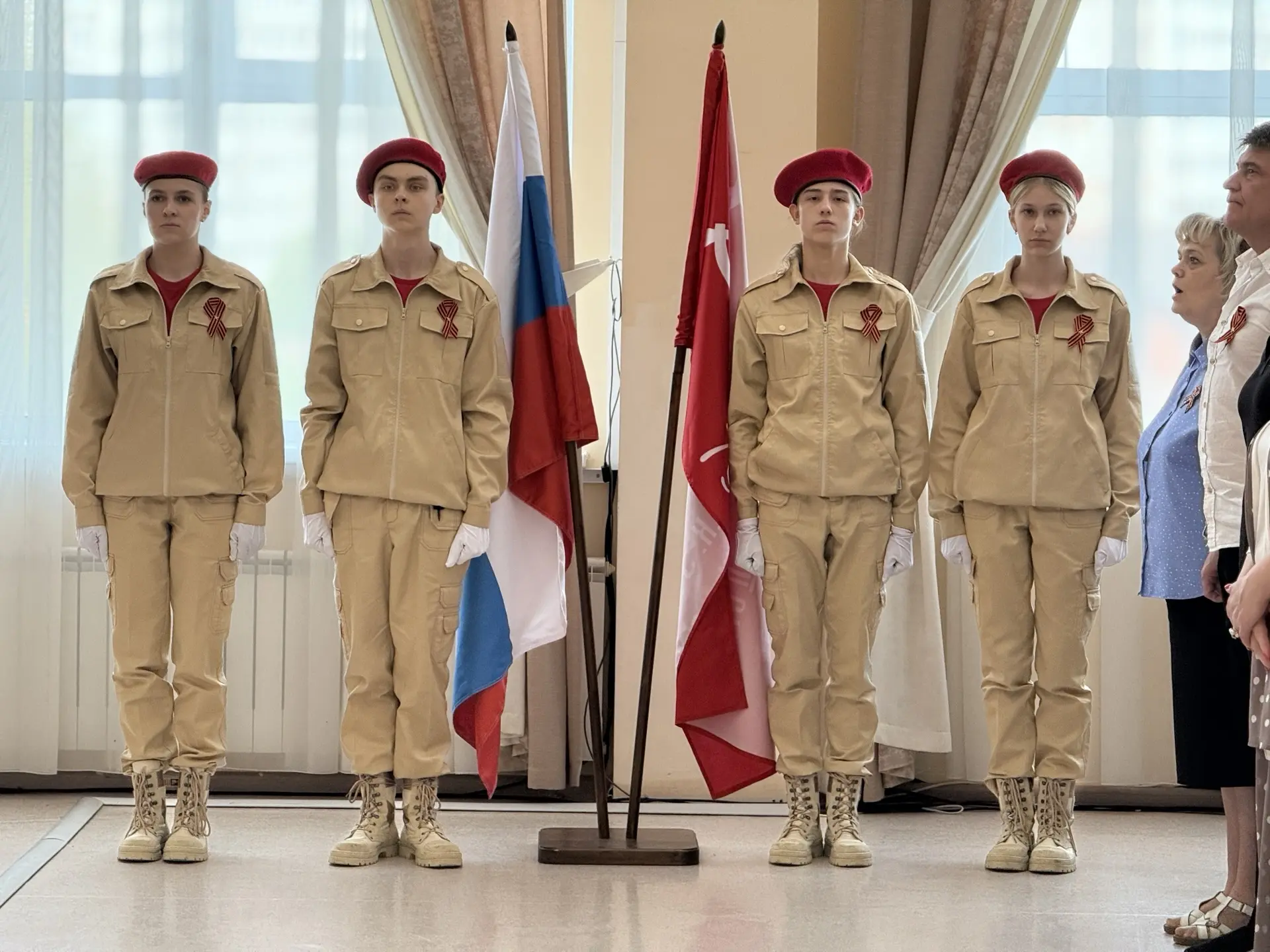 8 мая в МБОУ ЦО №58 «Поколение будущего» прошёл Урок мужества «Детство, опалённое войной», посвящённ