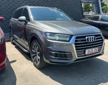 🚗 Audi 2016