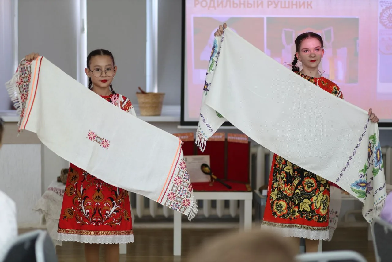 🏛️ В преддверии Международного дня музеев, в Таврическом районе прошёл «Предметный раз...