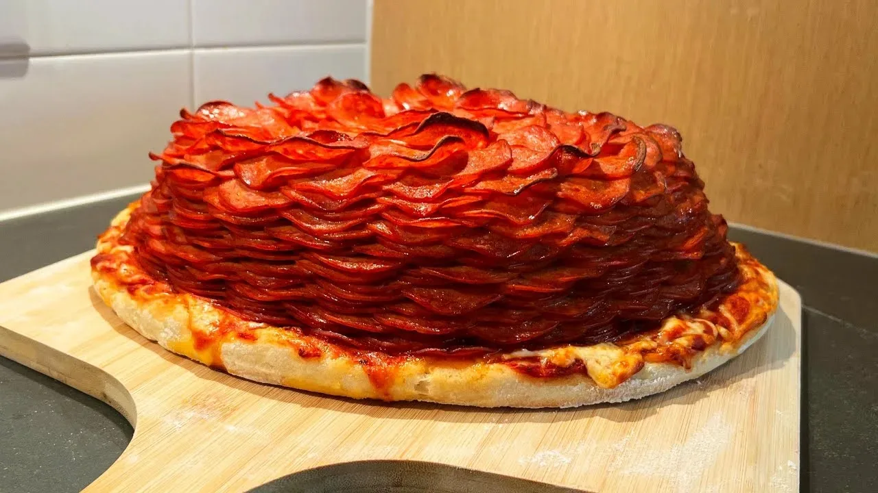 🍕 немножко «пеперони» на ночь 😁