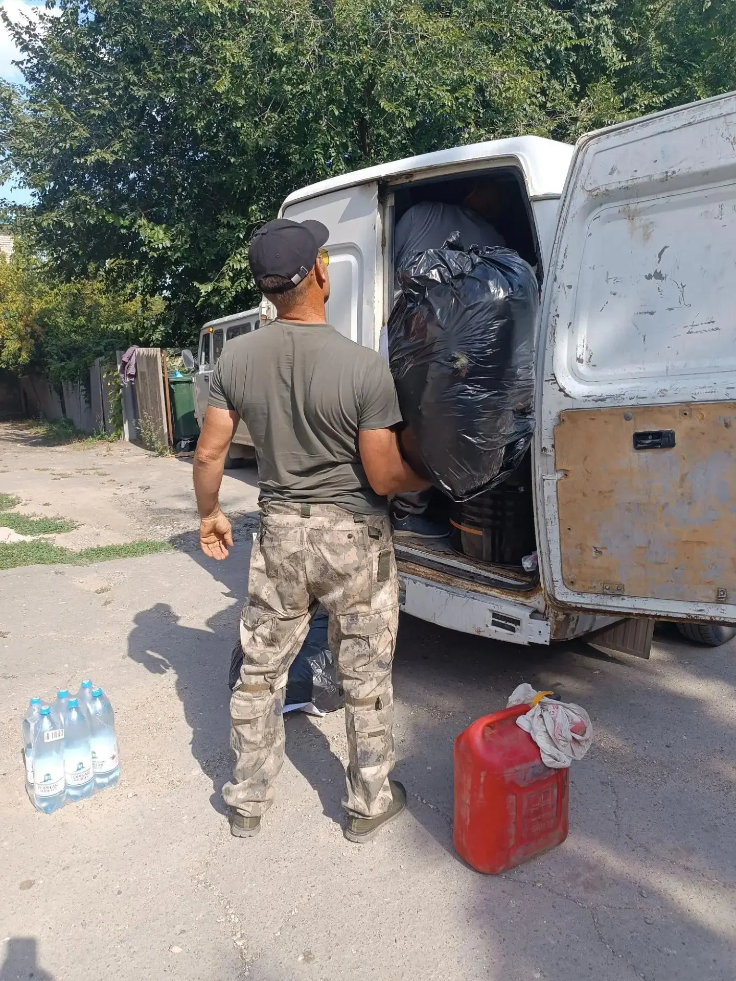 26 августа состоялась отправка гуманитарной помощи в госпиталь г. Донецка и нашим земля...