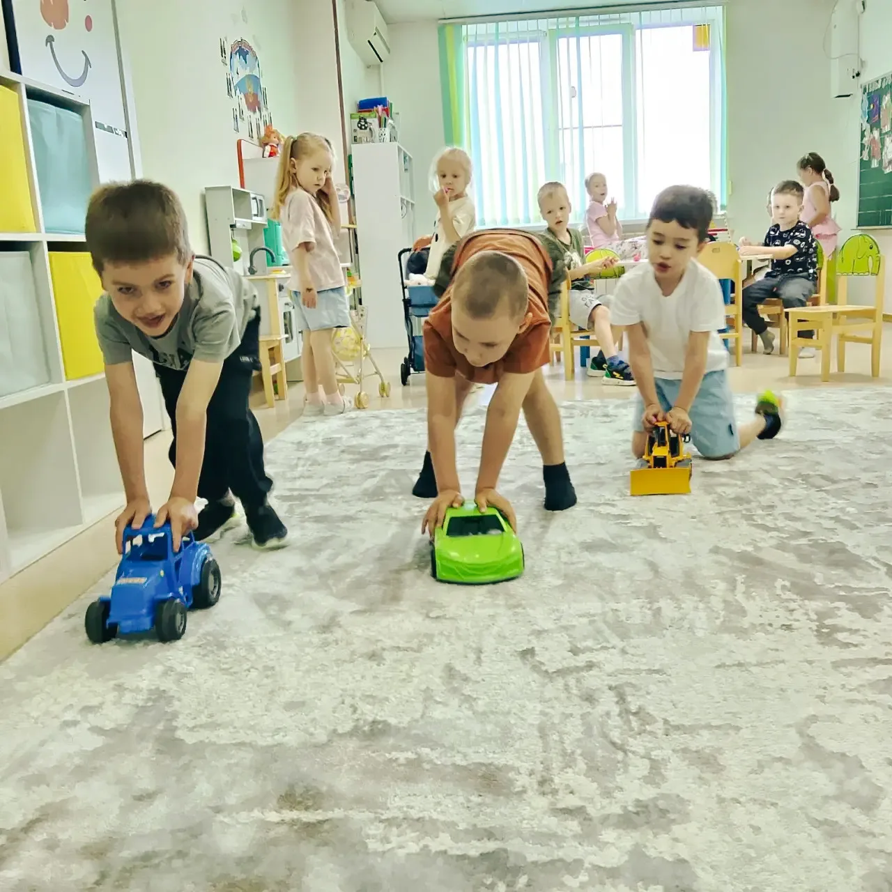 Мы, взрослые, можем только мечтать о том количестве энергии, которое есть у детей - каж...