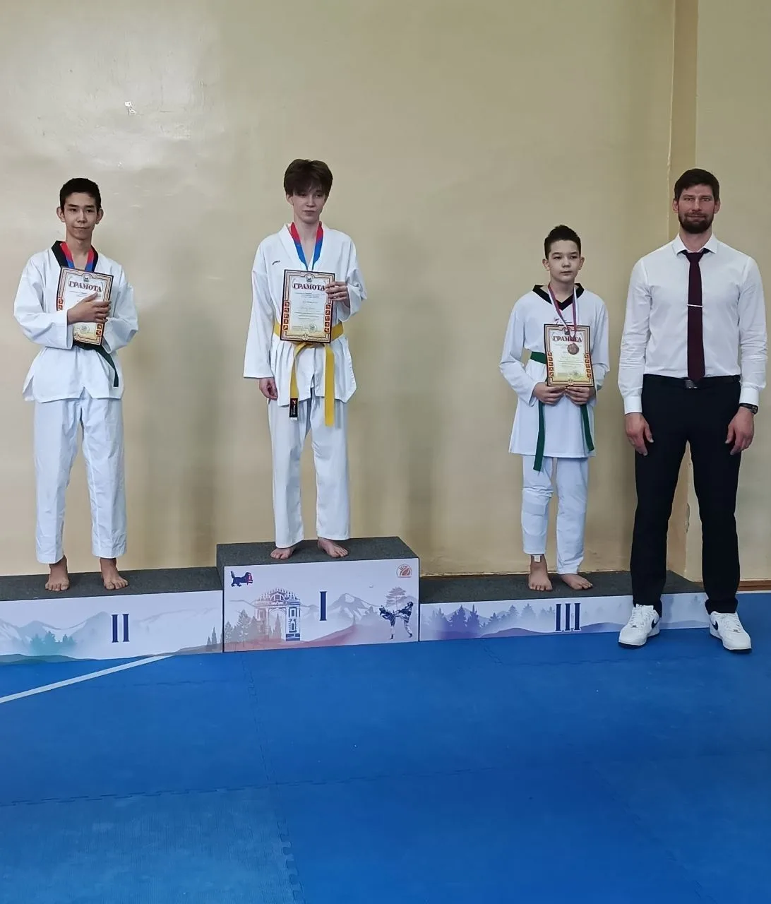 🥋🏆 СПОРТ УЧЁБЕ — НЕ ПОМЕХА! 🏆🥋  26 апреля во Дворце спорта «Труд» прошло открытое первенство города 