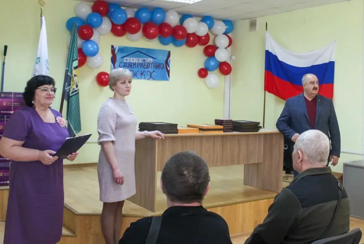 🎉В Арсеньевском филиале Примтеплоэнерго прошло торжественное мероприятие, приуроченное ко Дню работн