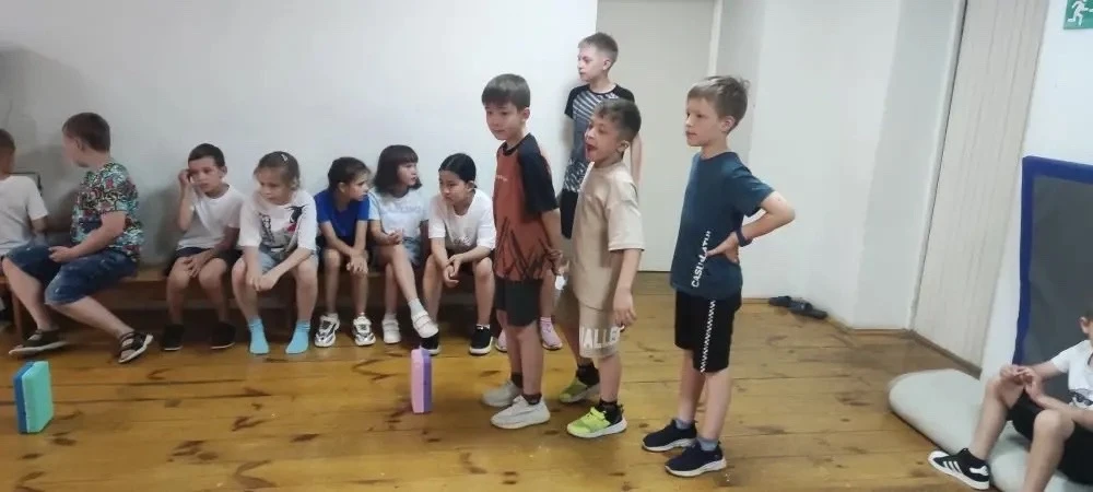 С пользой для тела и духа🏋️

Сегодня воспитанники 2 и 3 отрядов провели время в спортивной школе, п