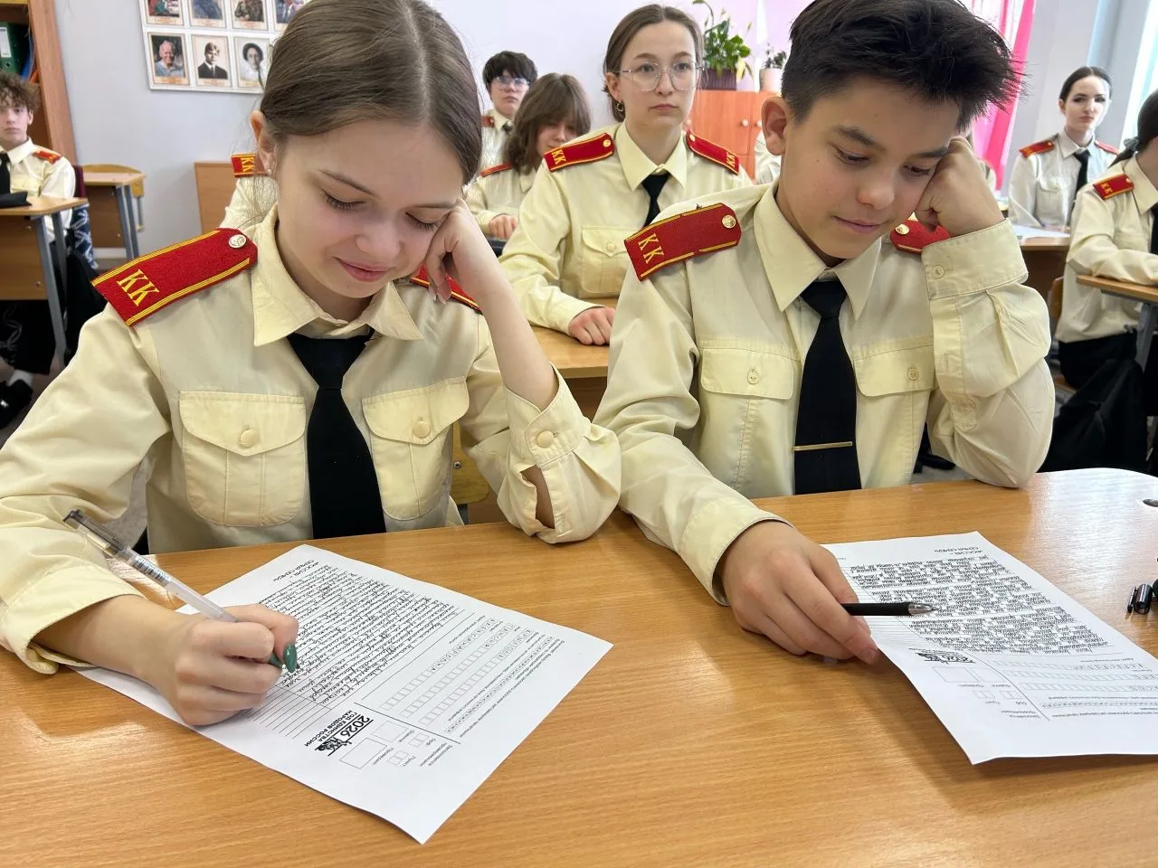 🇷🇺 Девятиклассники нашей школы стали частью большой истории!