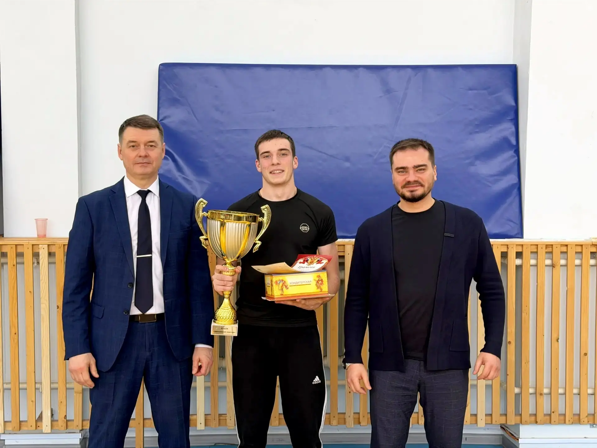 ДЕТИ - УЧИТЕЛЯ - РОДИТЕЛИ #МАОУСОШ222 ✅  🏆Триумф на «Заельцовском защитнике»: наши команды привезли 