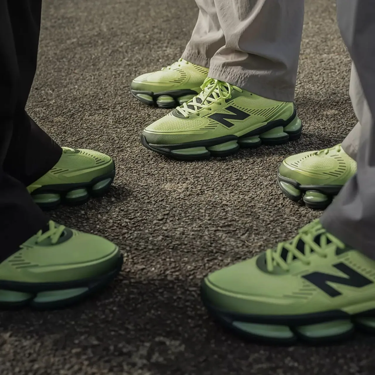 Унисекс кроссовки ABZORB 2000 от New Balance
Цена 8639 руб + вес
Размеры на последнем фото
Закажите 