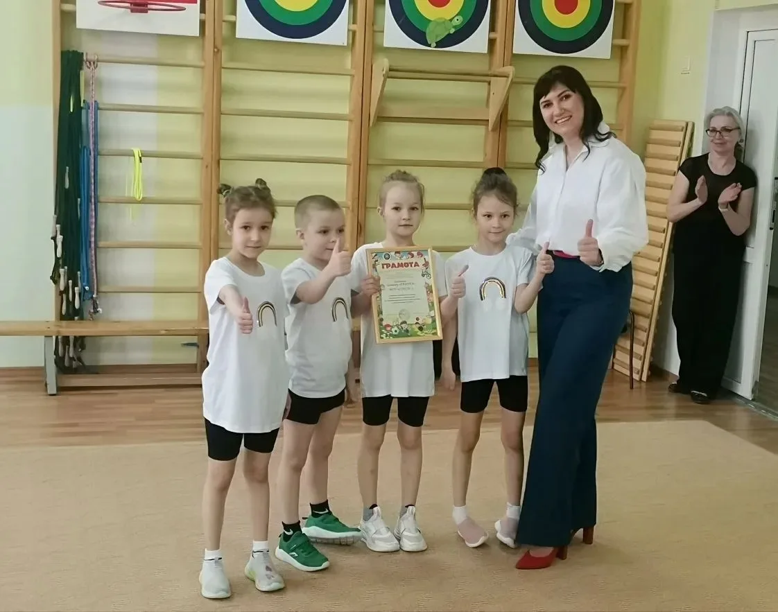 ➡ СОРЕВНОВАНИЯ ПО СПОРТИВНЫМ ПРЫЖКАМ ЧЕРЕЗ РЕЗИНКУ  ✅ 22 апреля в МОУ "Гимназия № 9" состоялся отбор