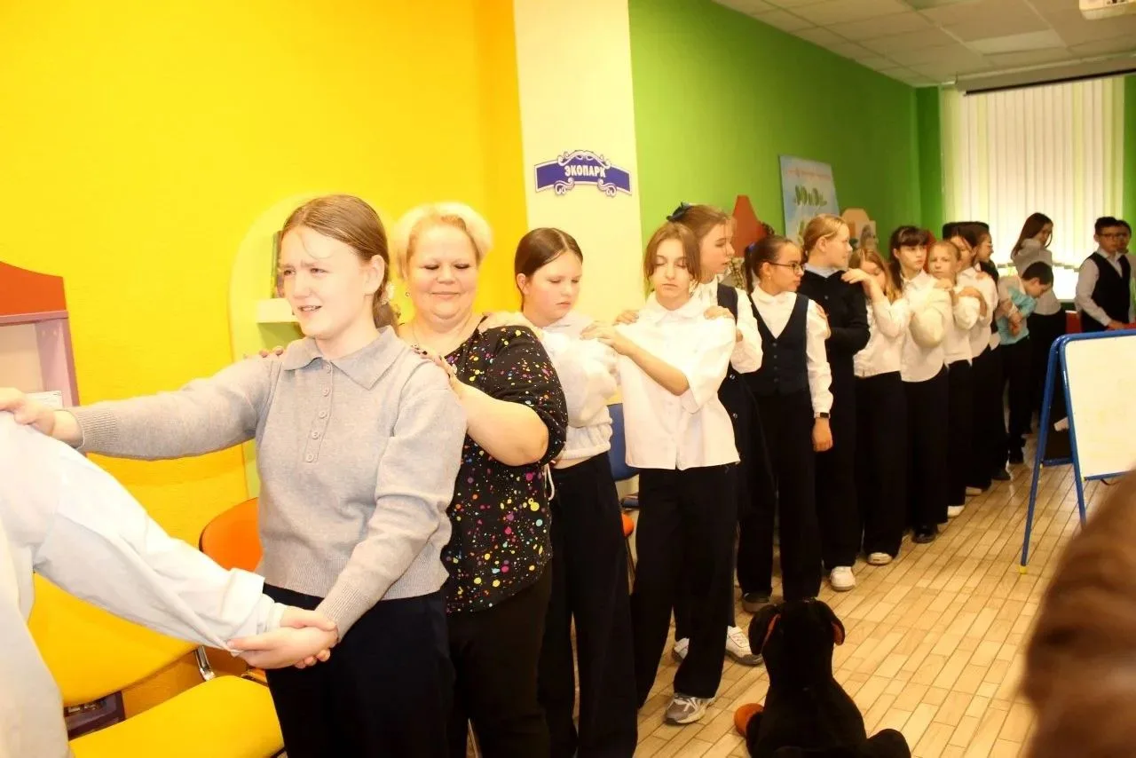 5А продолжает участвовать в "Календаре добрых дел"  На прошлой неделе в Детской городской библиотеке