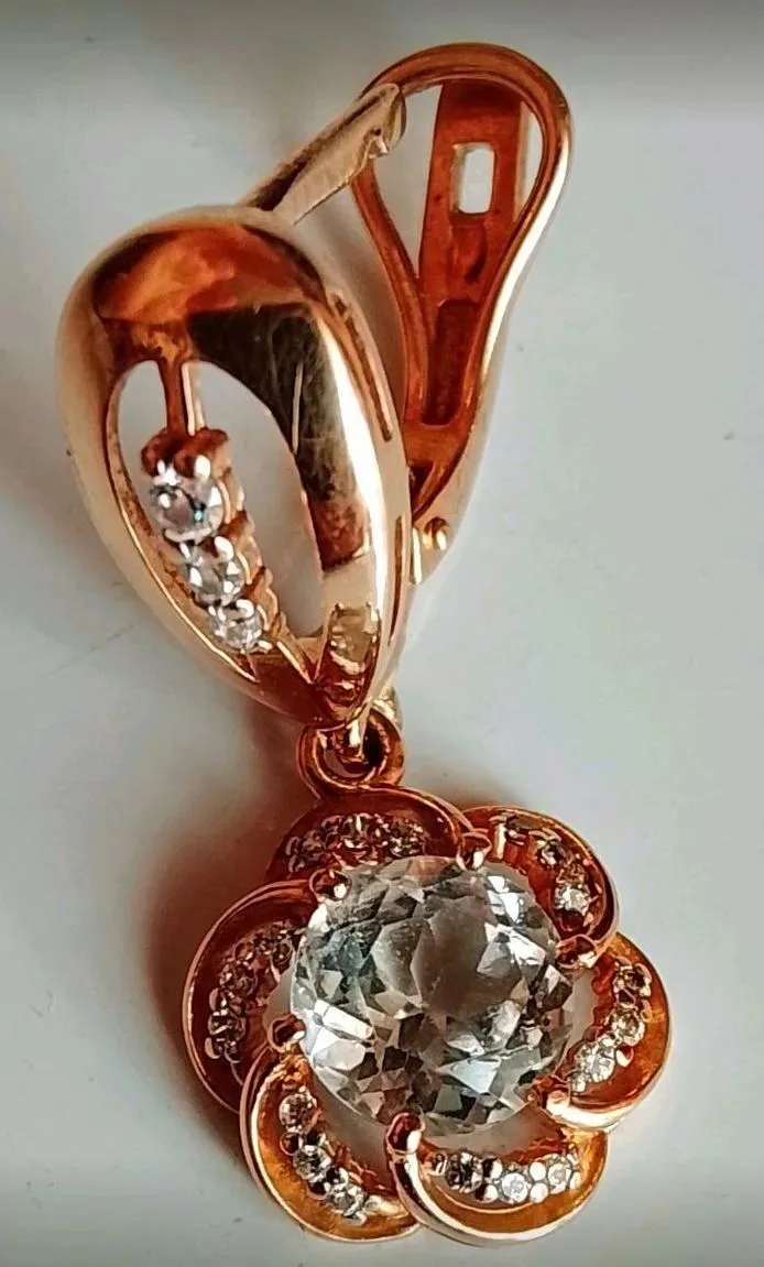 #Луховицы. Потеряна серёжка из золотого комплекта. Прошу нашедшего вернуть за вознаграж...