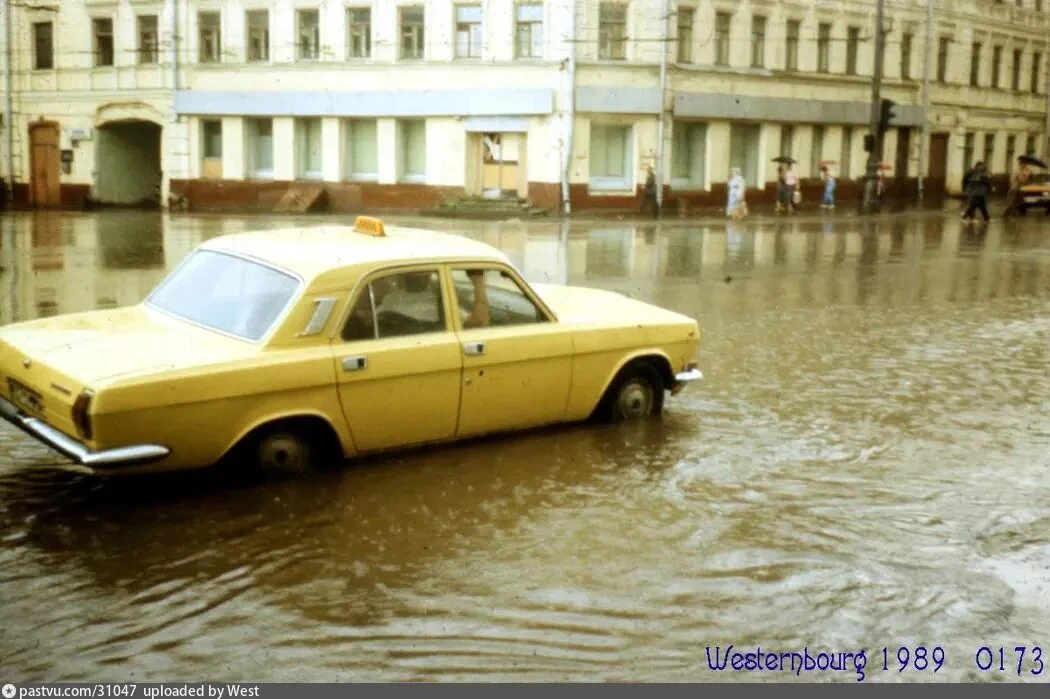 Наводнение на Каланчёвской ул 1989