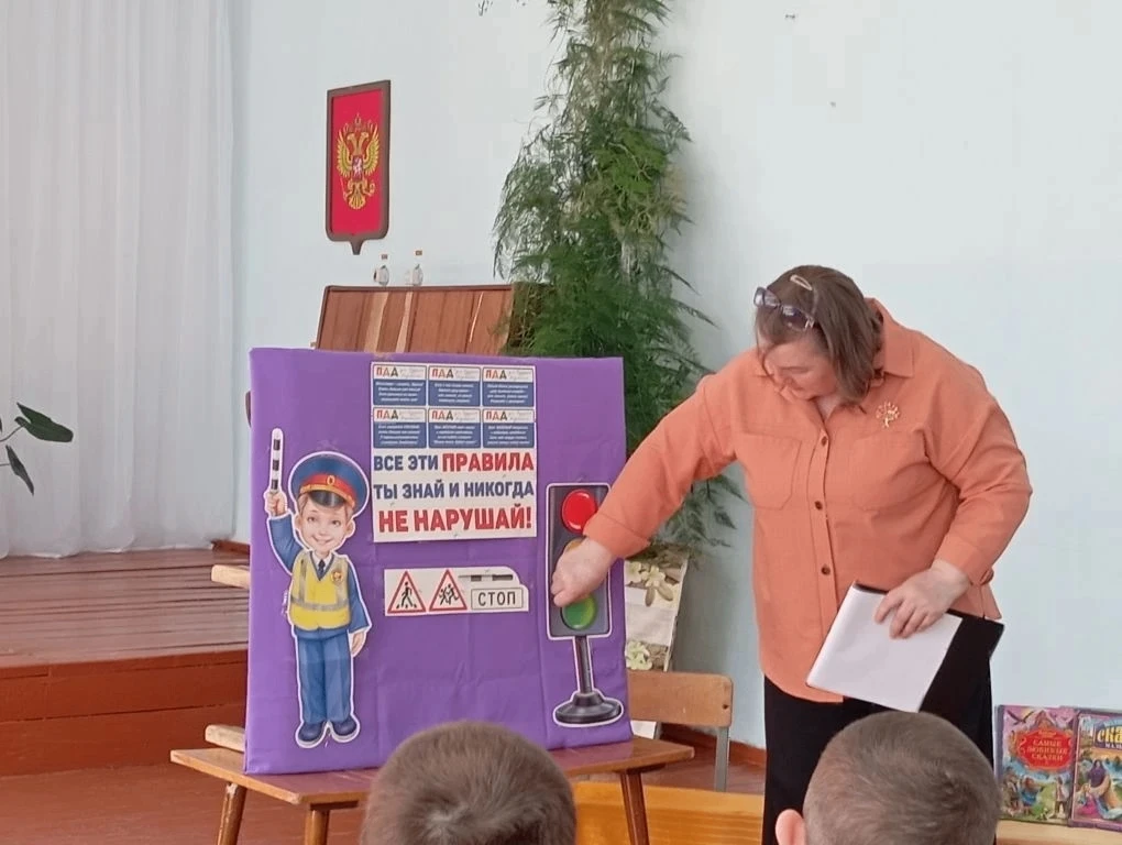 📌 НА ЧЕМ ЕЗДИЛ ЕМЕЛЯ?