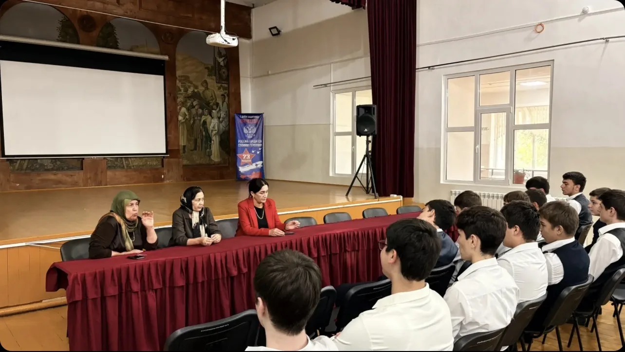 📢 В МБОУ «Гимназия» прошли родительские собрания: контроль посещаемости и поддержка семей
