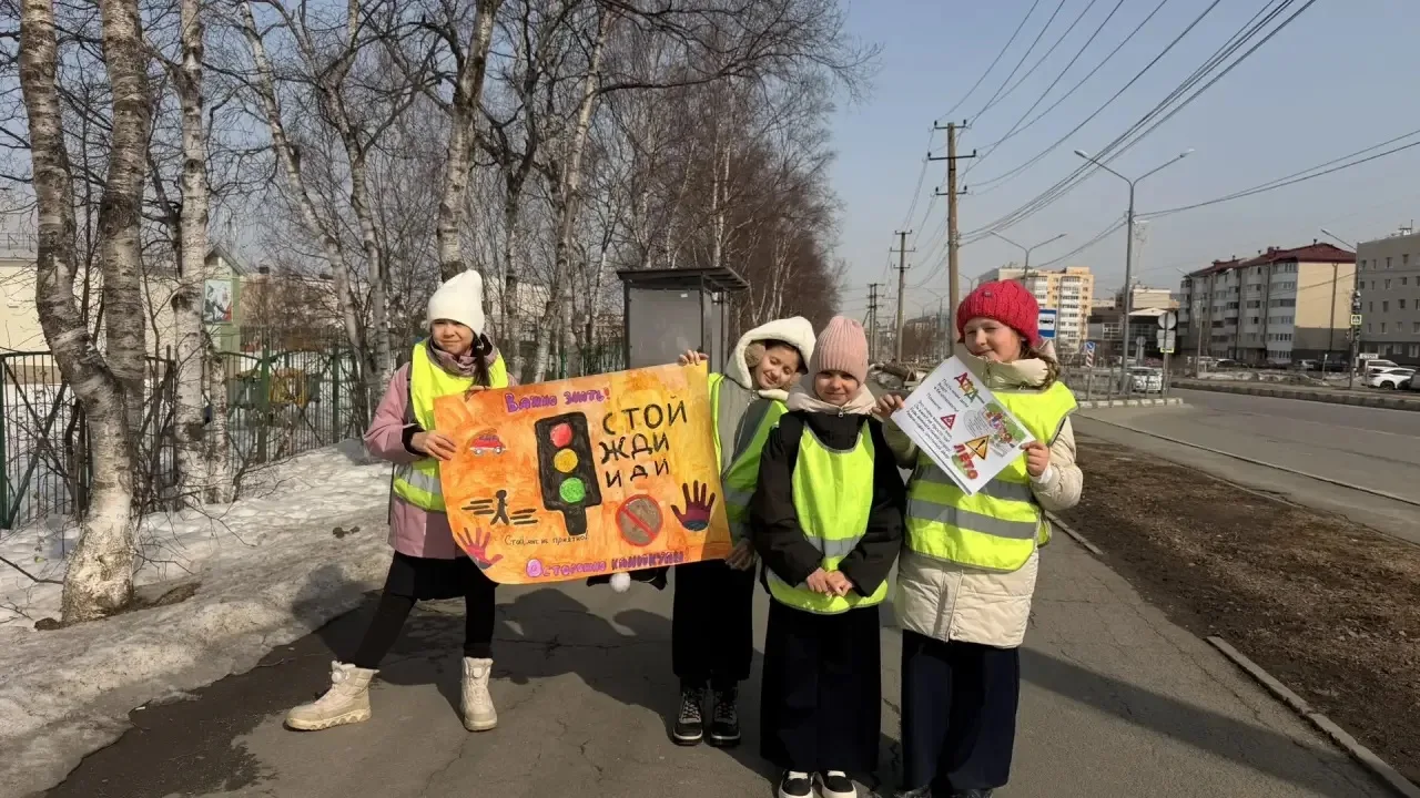💫 Профилактическая акция «Внимание, каникулы!» прошла в областном центре   🚲 В целях профилактики де