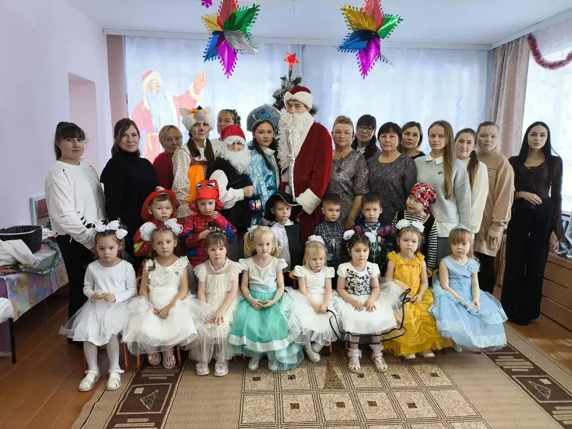 В канун Нового года в каждый детский сад приходит добрая, красивая, волшебная сказка!