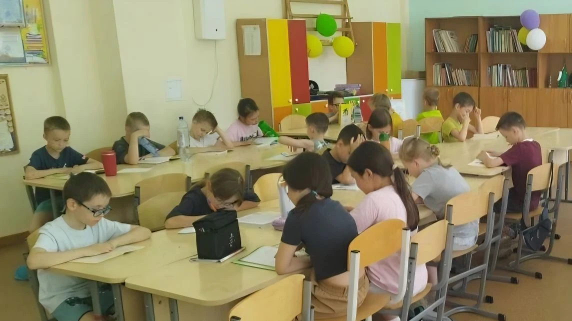 🎈 11 июня 🎈
🇷🇺День России в пришкольном лагере «Планета детства»!☀️
Наш день начался с разговоро