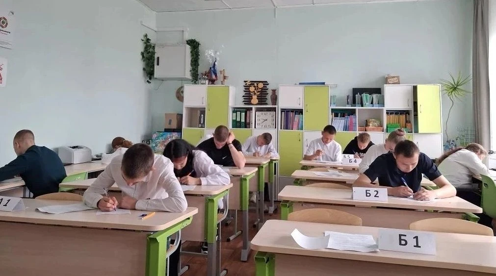 Экзамен по математике и ОСЖ в МБОУ СШИ № 8 города Пласта