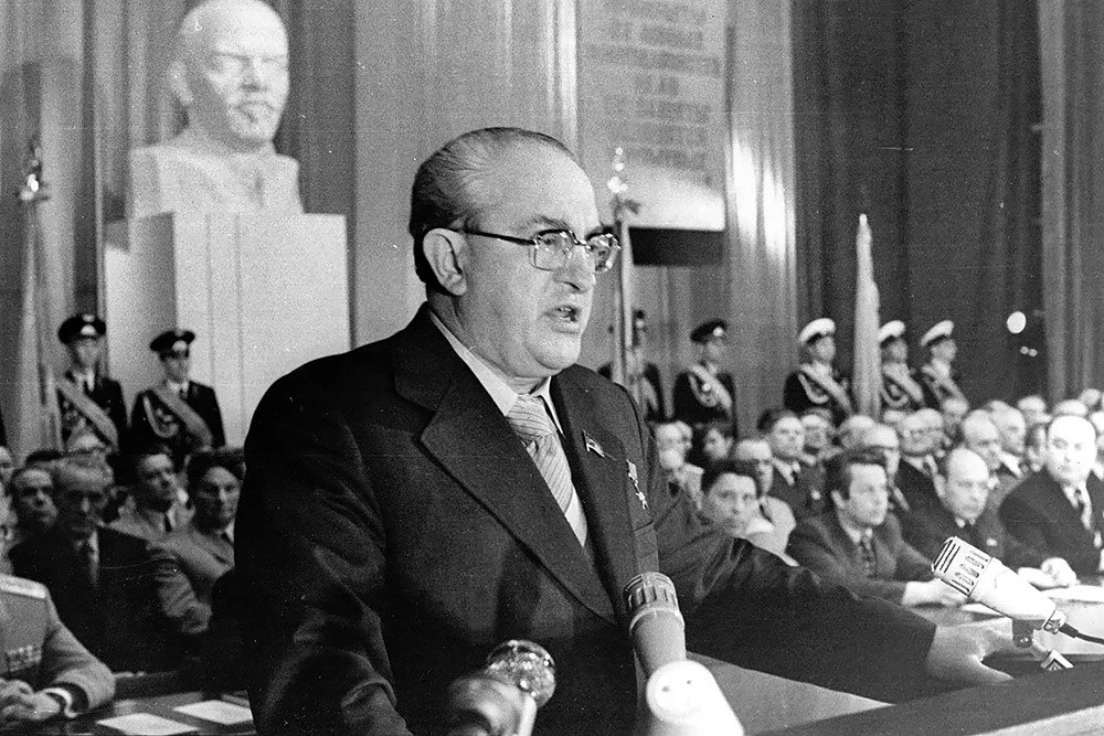 Новым председателем Комитета государственной безопасности при Совете Министров СССР в 1...