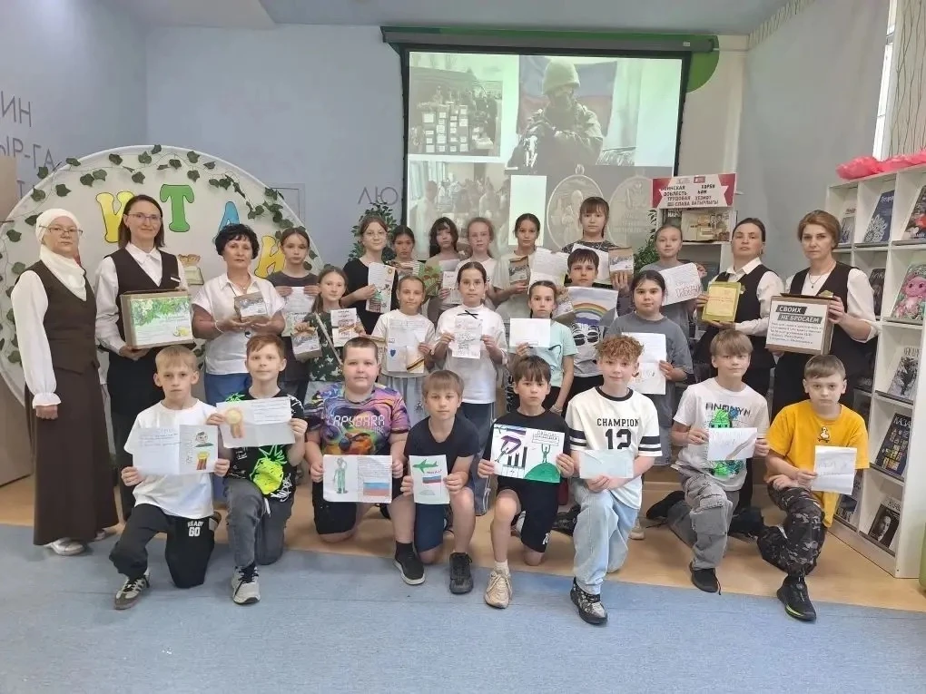 🇷🇺🎖В рамках проекта «ЗА!Чтение» для учеников 4 «А» класса прошёл урок мужества, посв...