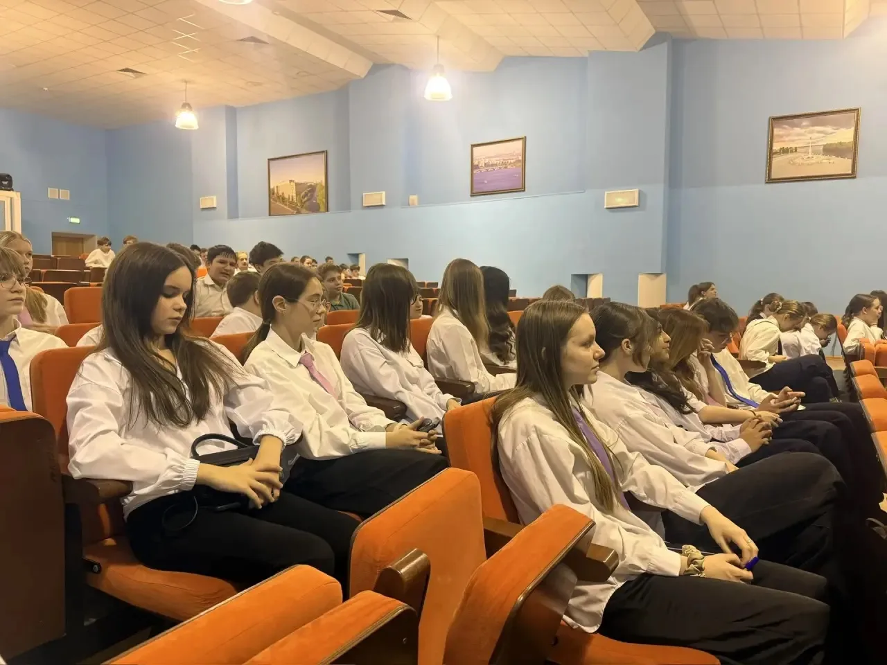 В 101-й школе прошла олимпиада «ІІІ Интеллектуальный марафон» в рамках программы «Школы – ассоцииров