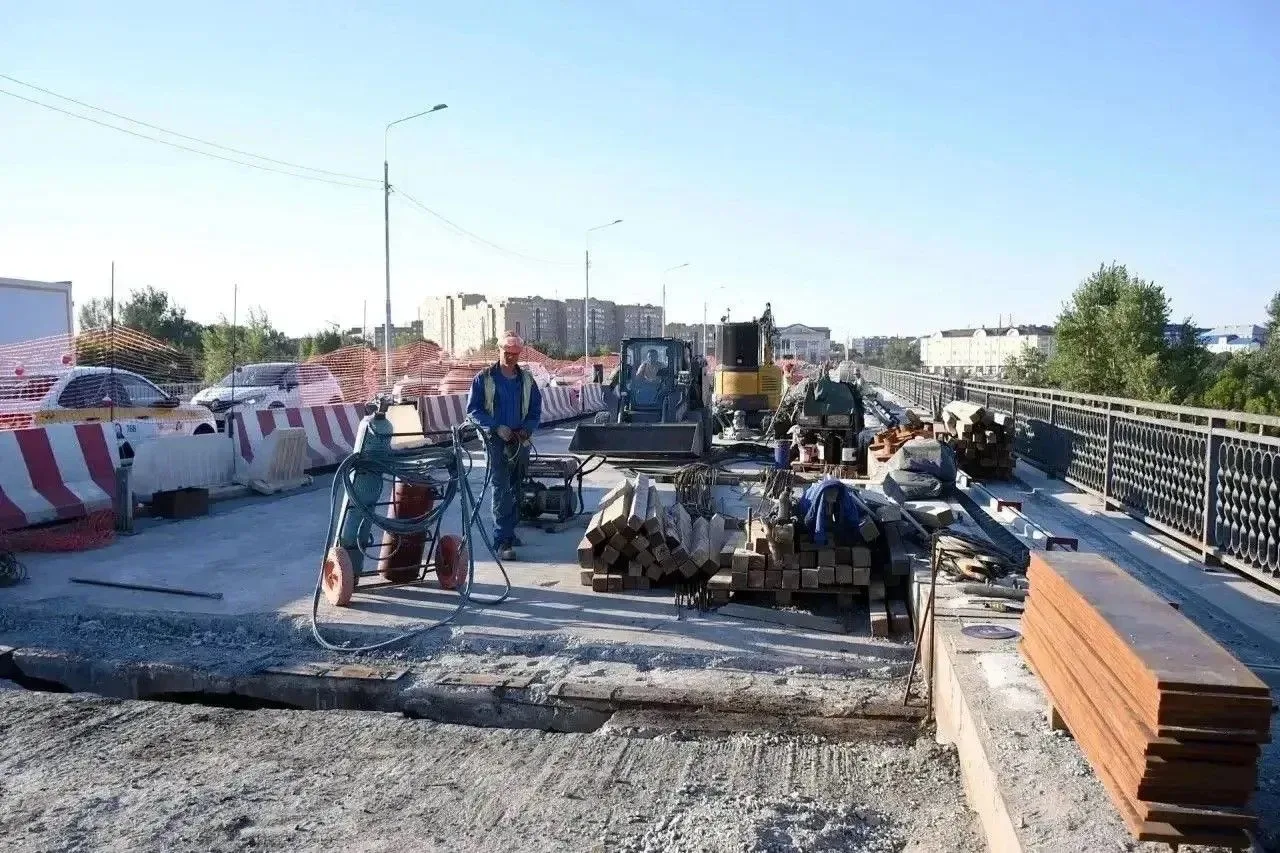 Ремонт автомобильного моста через Урал выходит на финальную стадию  

Глава города Альберт Юмадилов 