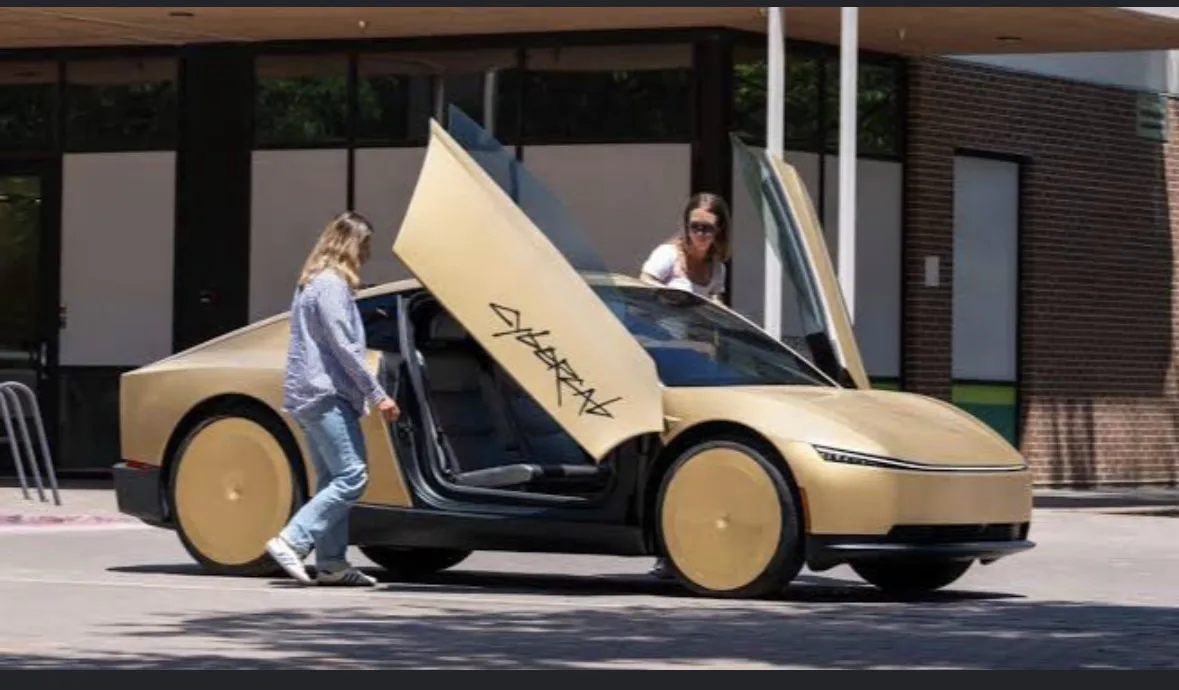 Tesla раскрыла детали устройства беспилотного роботакси Cybercab без руля и педалей.