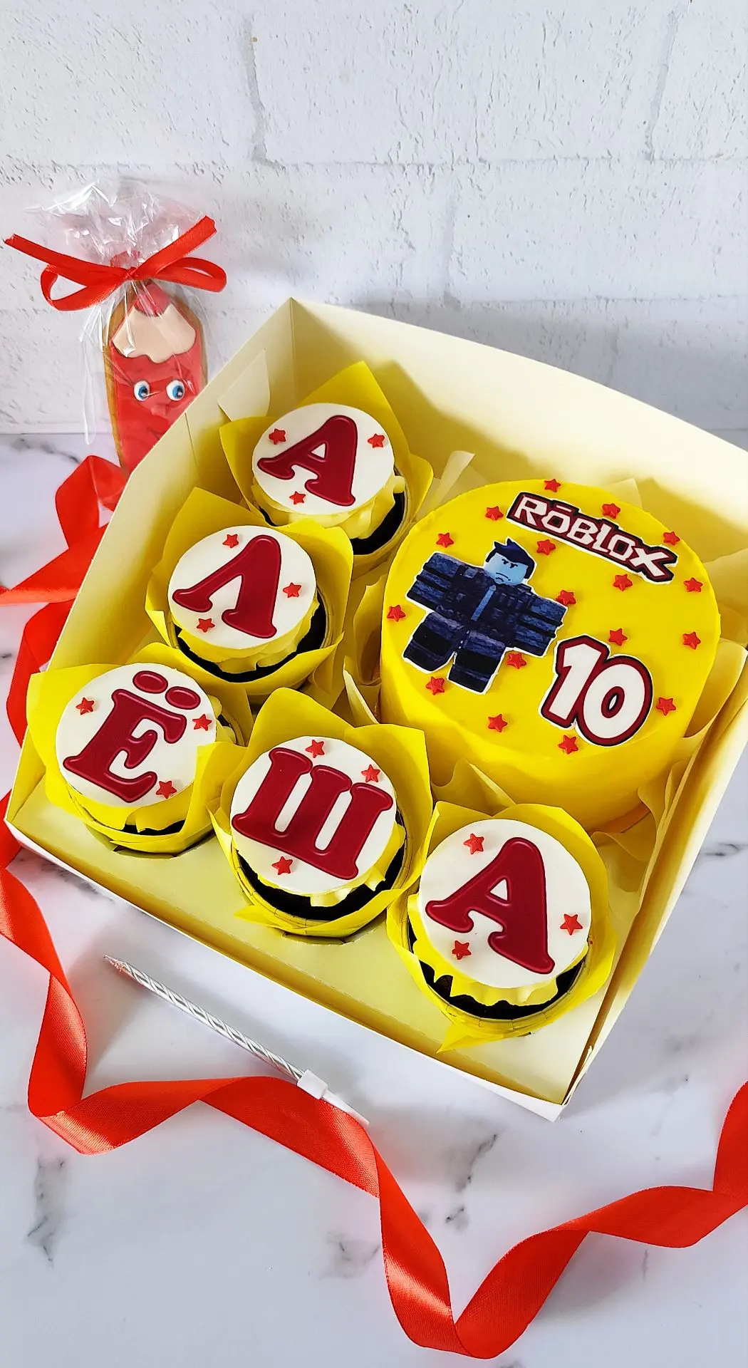 Яркий поздравительный набор для любимого внука🎂🎉 Мини торт Молочная девочка с малинов...