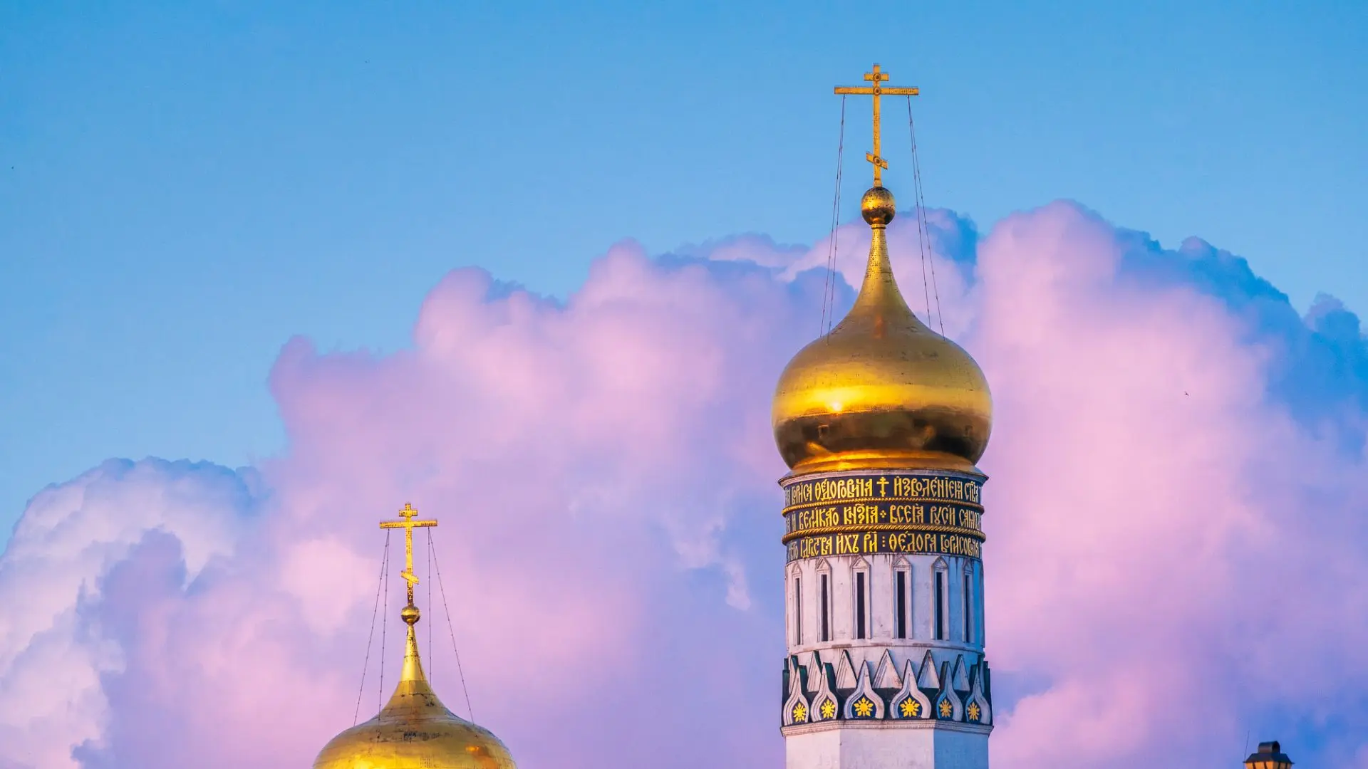 Как ясен август, нежный и спокойный,