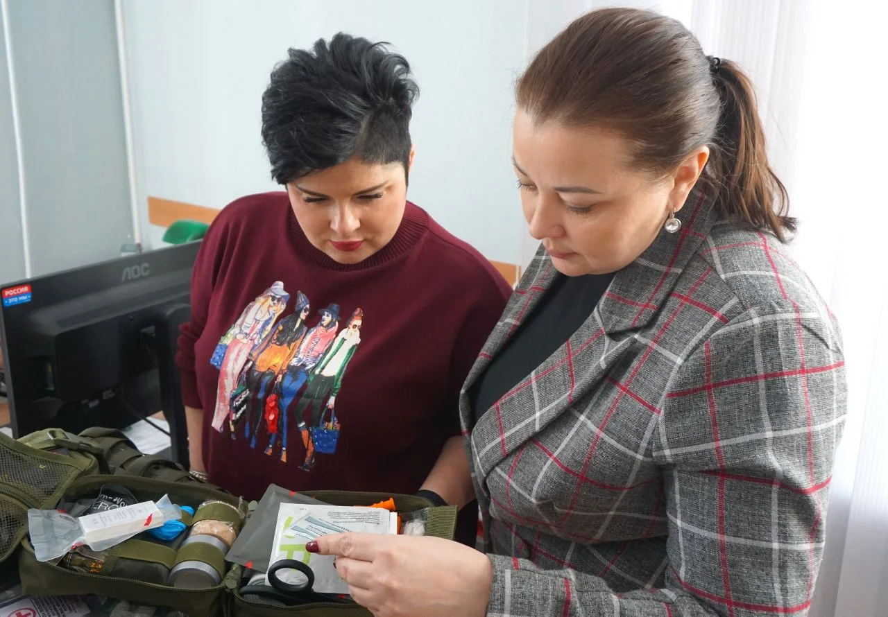 Организаторы выборов Липецкой области отправили на передовую тактические аптечки 🇷🇺  В преддверии Дн