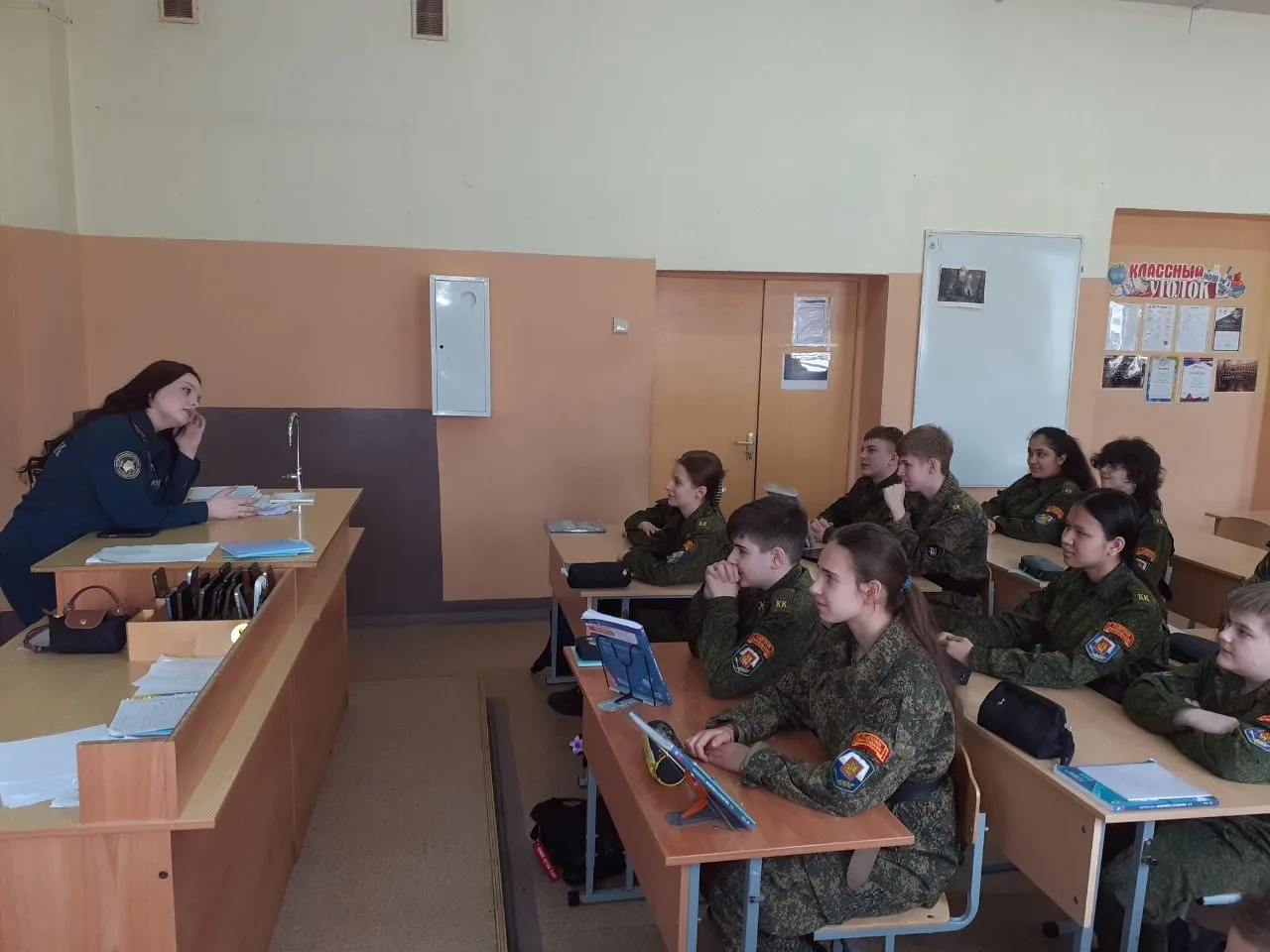ОТКРЫТЫЙ УРОК КО ДНЮ ПОЖАРНОЙ ОХРАНЫ  👩‍🚒 30 апреля, в День пожарной охраны России, для кадетов 7 «К