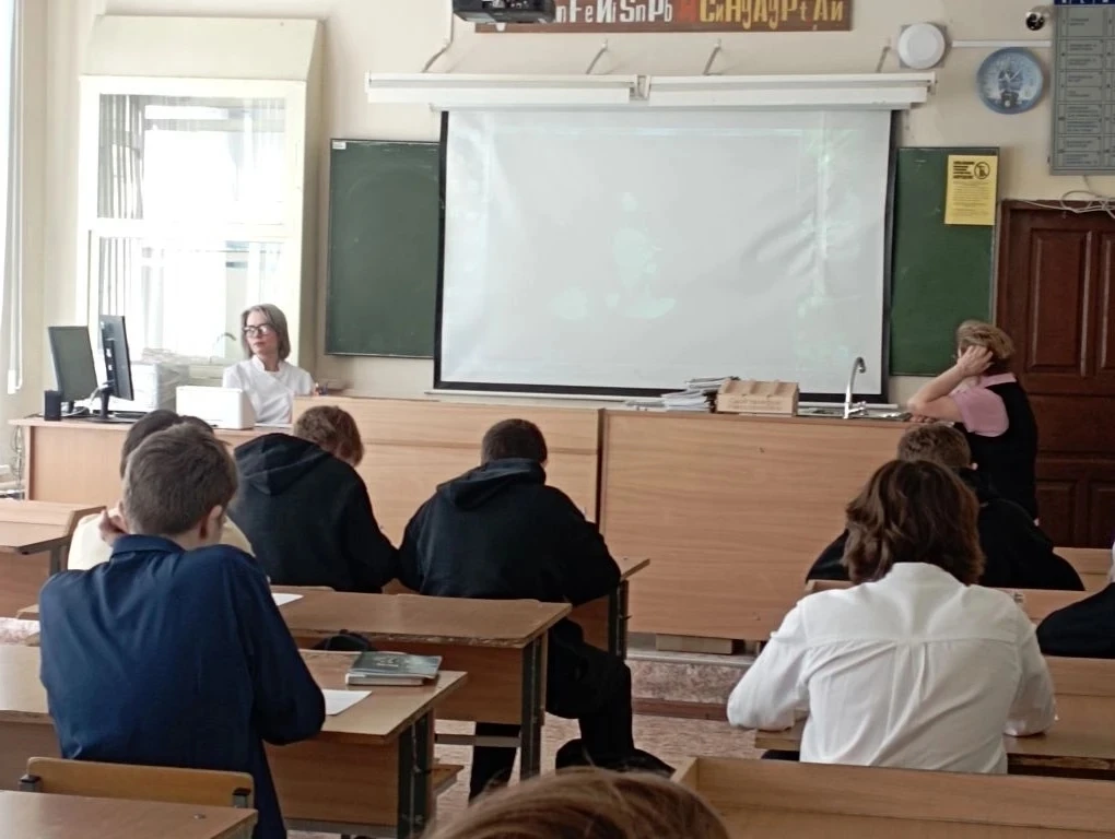 📢 Профилактика в действии: 9 «А» против вредных привычек  🗓На прошлой неделе в 9 «А» классе прошла в