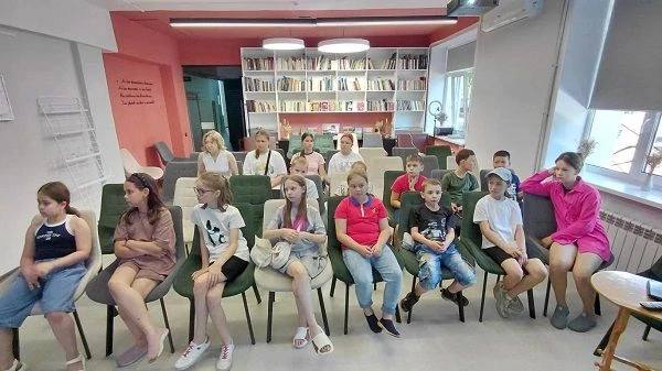 17 июня центральная районная библиотека им. А.С. Пушкина провела литературный час для в...