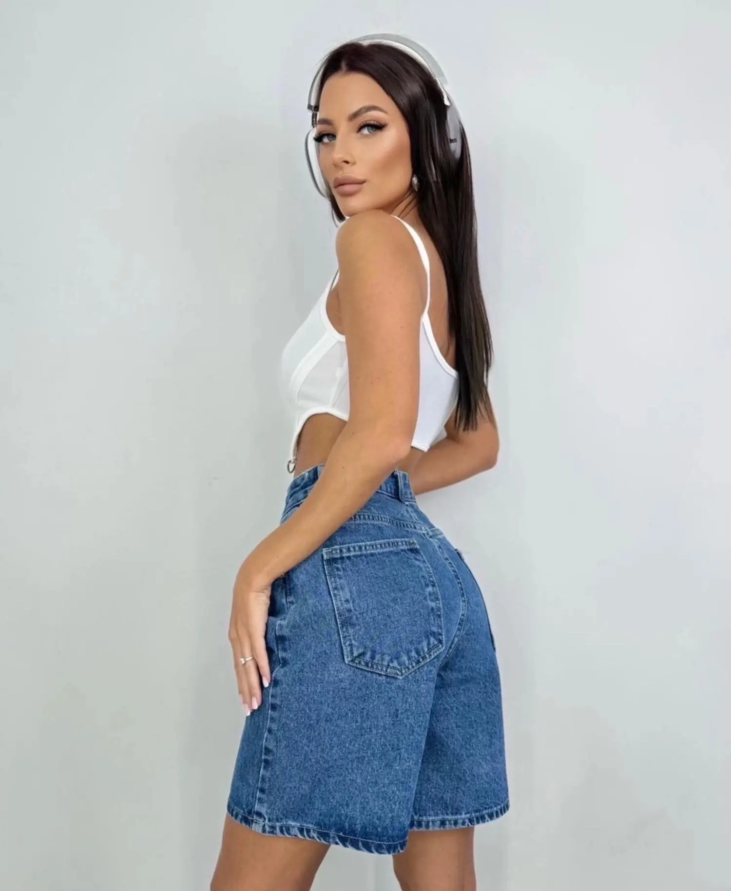 Под заказ 🛒
Джинсовые шорты 

Размеры 40-42-44-46-48-50
Цена 1800 р