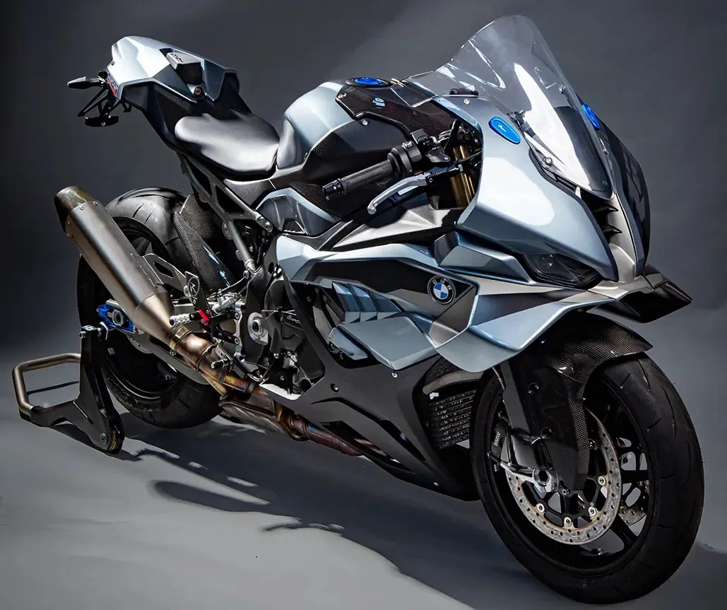 BMW S 1000 RR получила новый набор деталей LighTech