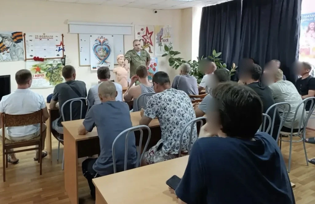 В УФИЦ-1 ИК-3 УФСИН Чувашии прошла встреча осужденных с ветераном СВО

В рамках военно-патриотическо